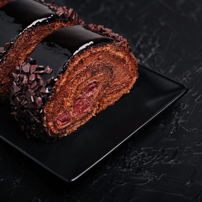 Blue-berry-swiss-roll.png